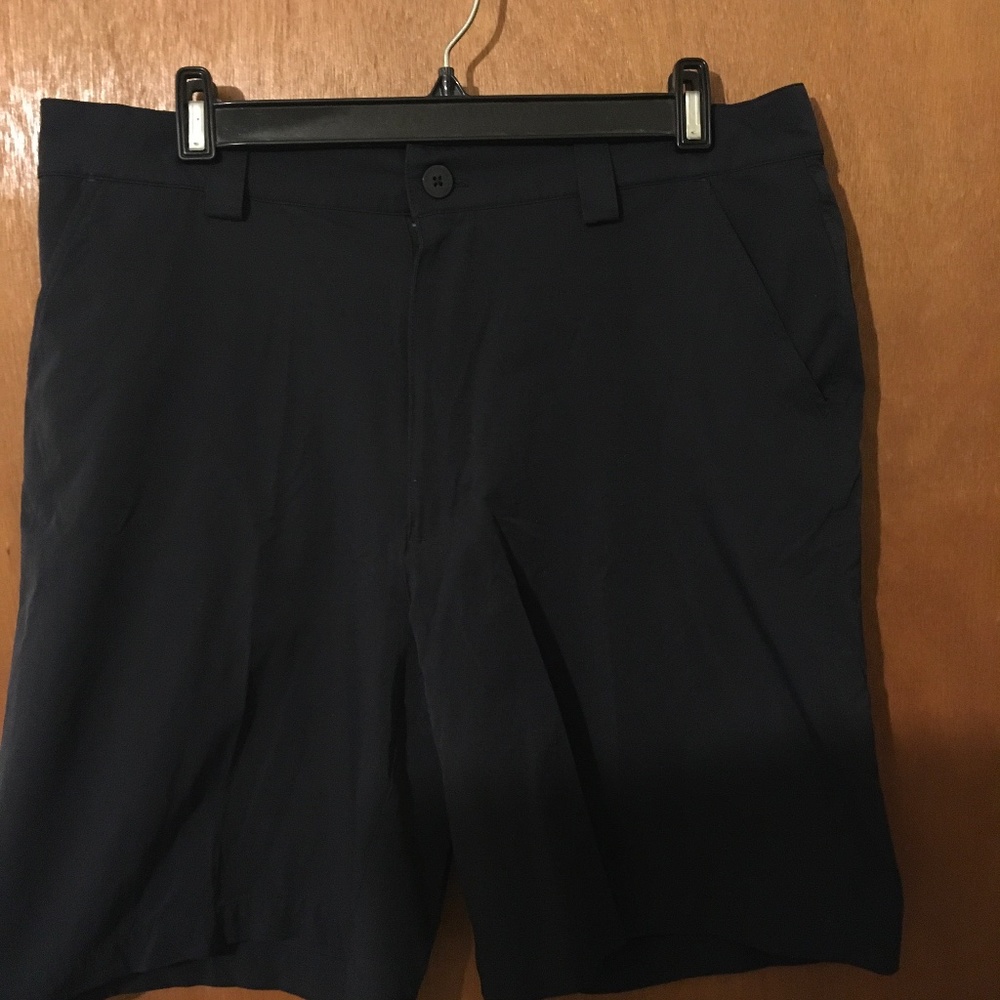 Men’s Under Armor shorts 🩳